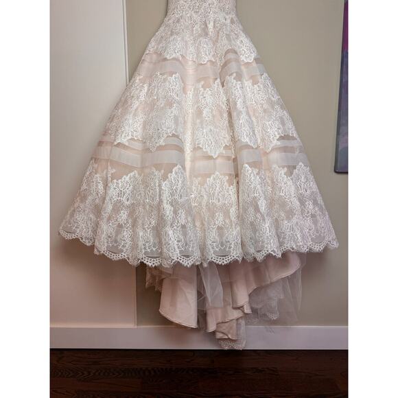 NEW Unaltered ALLURE Bridals Champagne / Ivory 9400 Wedding Ballgown Dress 14 - Picture 3 of 16